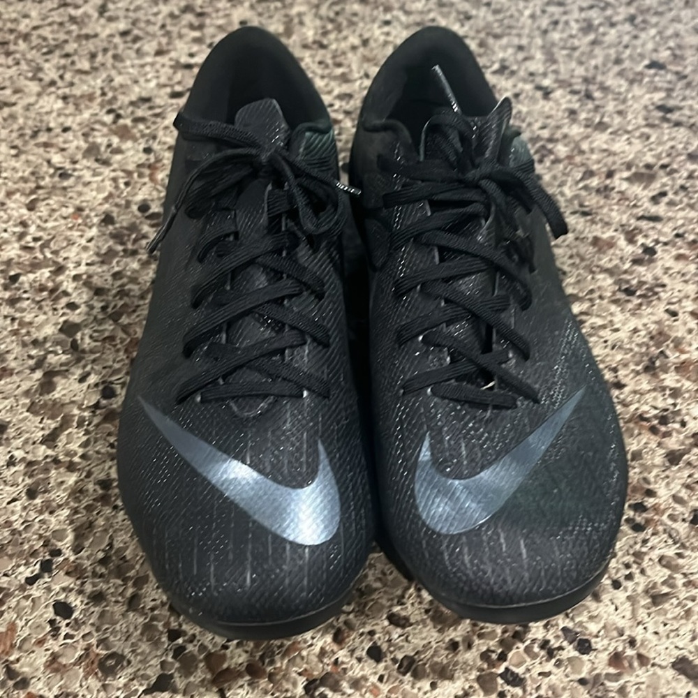 Nike Mercurial Vapor 12 Club MG AH7378-001 Cleats Shoes Big Youth 5 - Picture 3 of 4